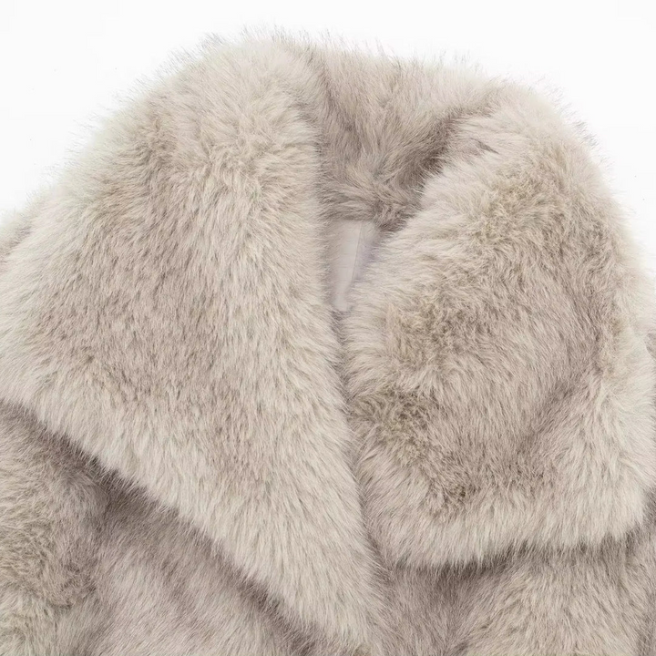 Bruna™ - Fur coat