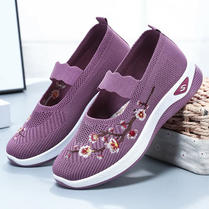 Mia | Breathable slip-ons for everyday wear