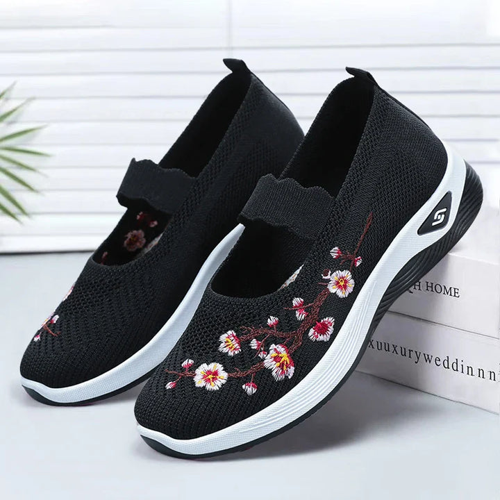 Mia | Breathable slip-ons for everyday wear
