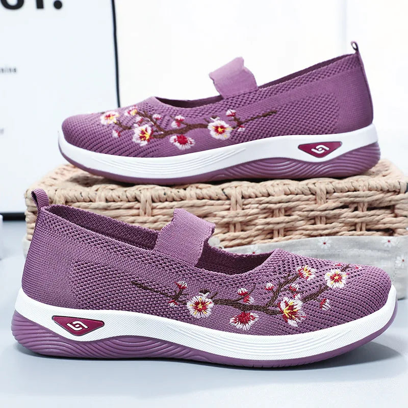 Mia | Breathable slip-ons for everyday wear