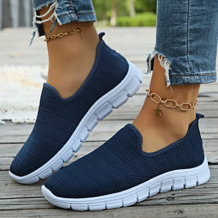 Julia | Simple and comfortable slip-ons for every day
