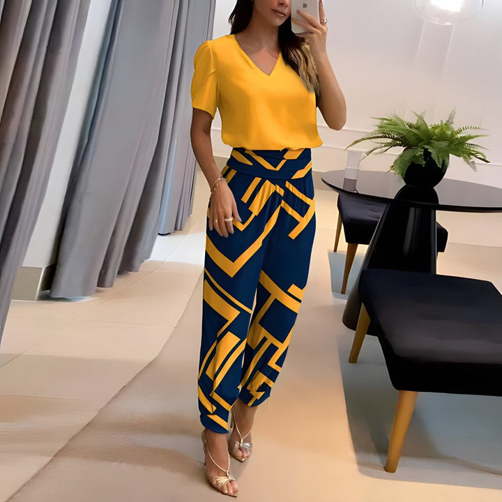 Anna - Trendy set with blouse and trousers